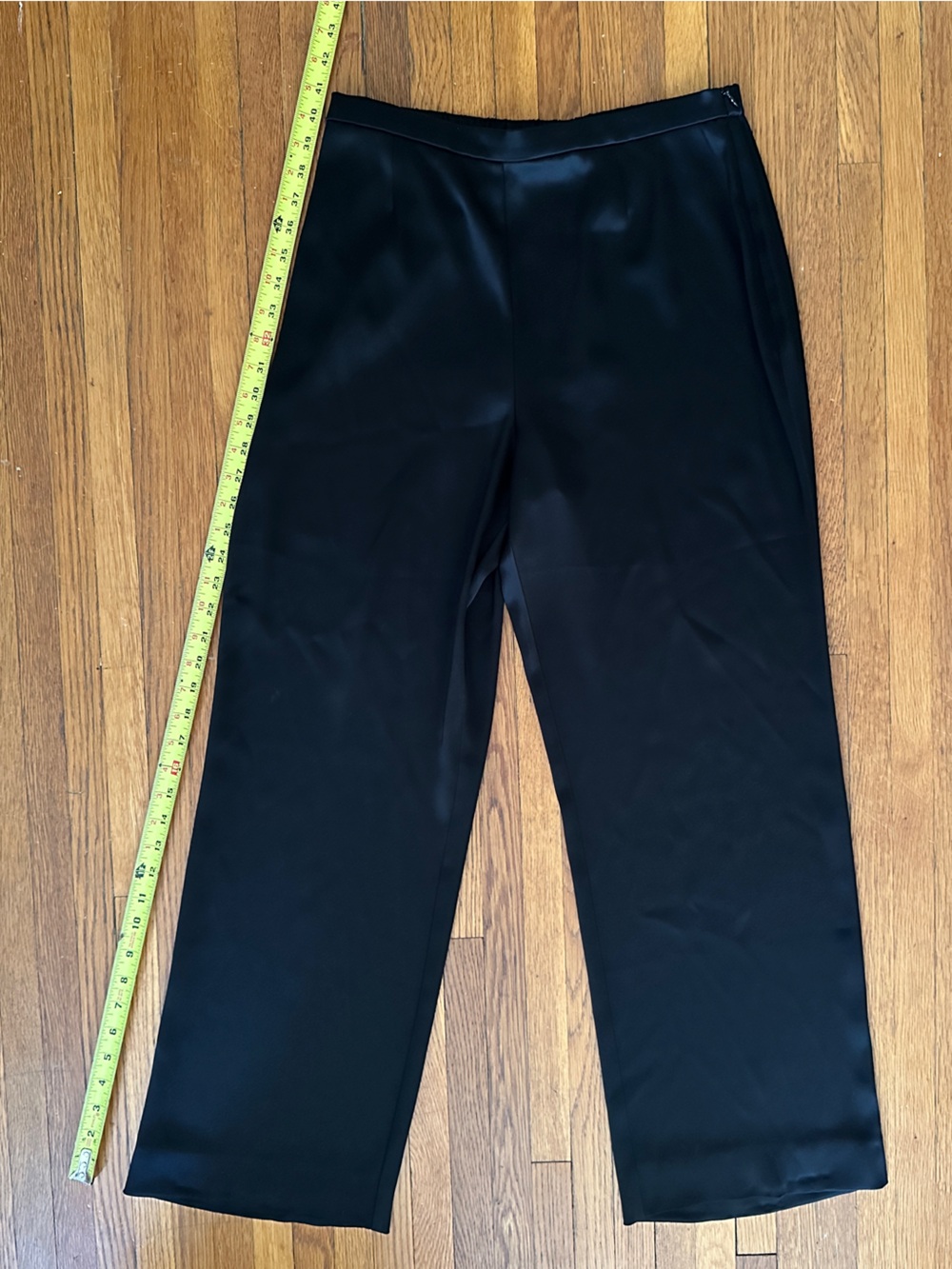 St. John Caviar Black Satin Pants - Picture 7 of 11